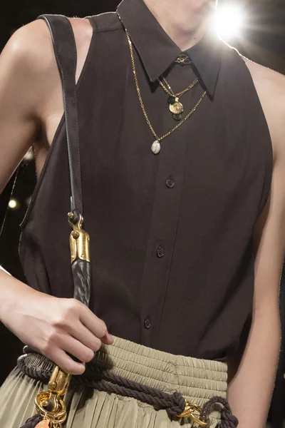 Look 55